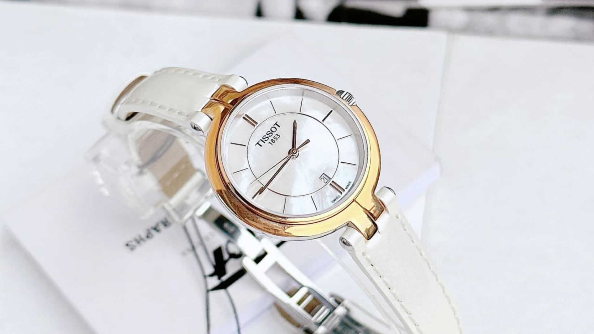 Tissot T-Lady Flamingo