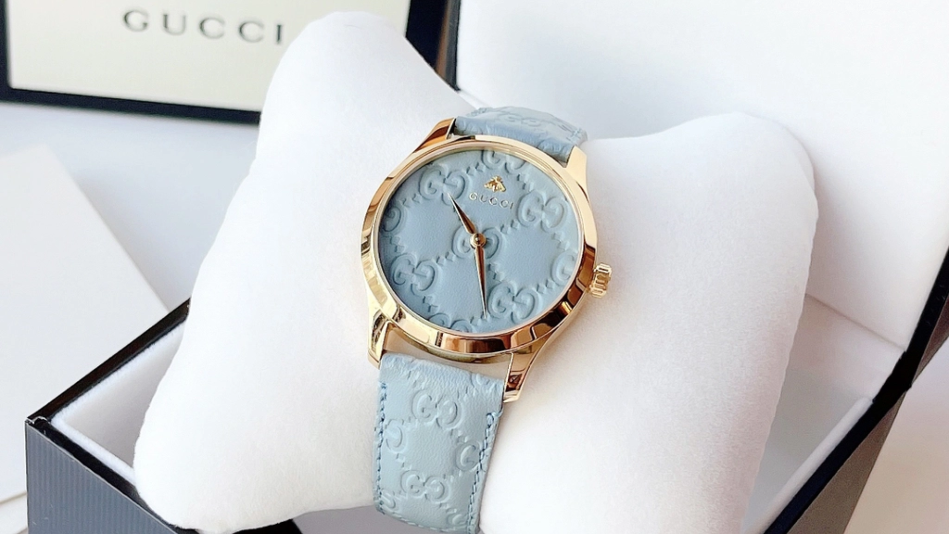 Đồng hồ ý Gucci G-Timeless hiện đại và tinh tế