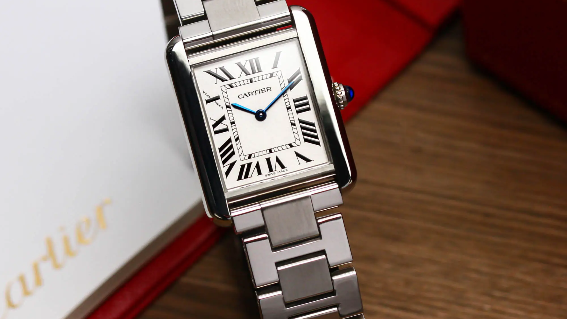 Đồng hồ nữ Cartier dây kim loại Cartier Tank Solo